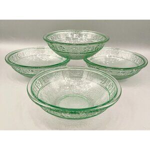 Vintage Recycled Art Glass Berry Bowls Set of 4 Celery Green Daisy Rim Boho